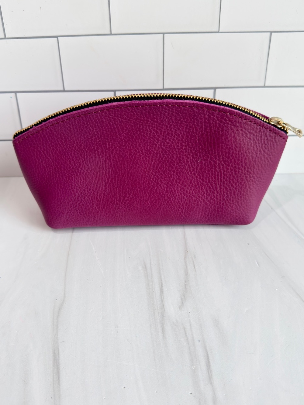 PORTLAND LEATHER GOODS ECLIPSE MAKEUP BAG PEBBLED LEATHER HALF MOON PINK TRAVEL